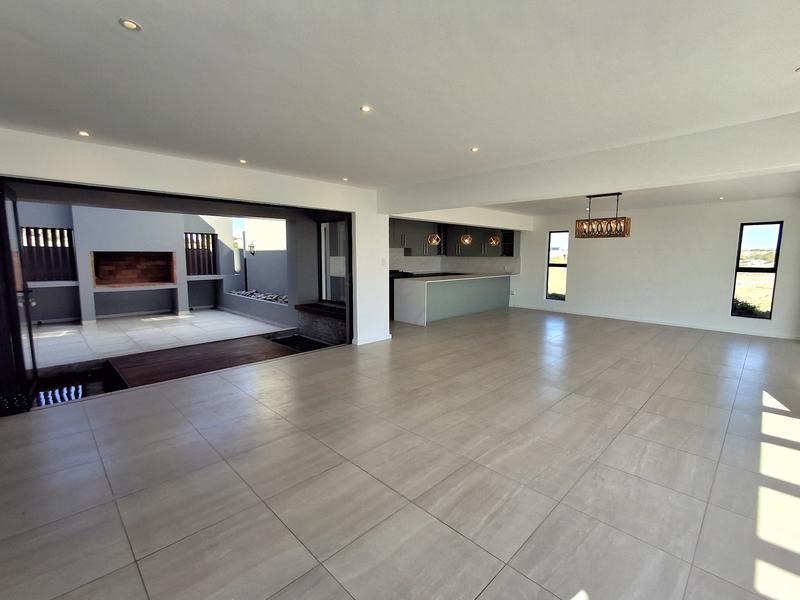 5 Bedroom Property for Sale in Cape St Martin Private Reserve Western Cape